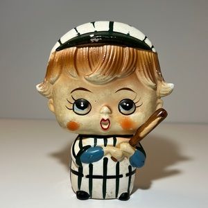 Vintage 1950-1960’s lipper mann baseball player figurine